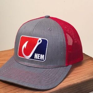 Snapback mesh trucker fishing hat